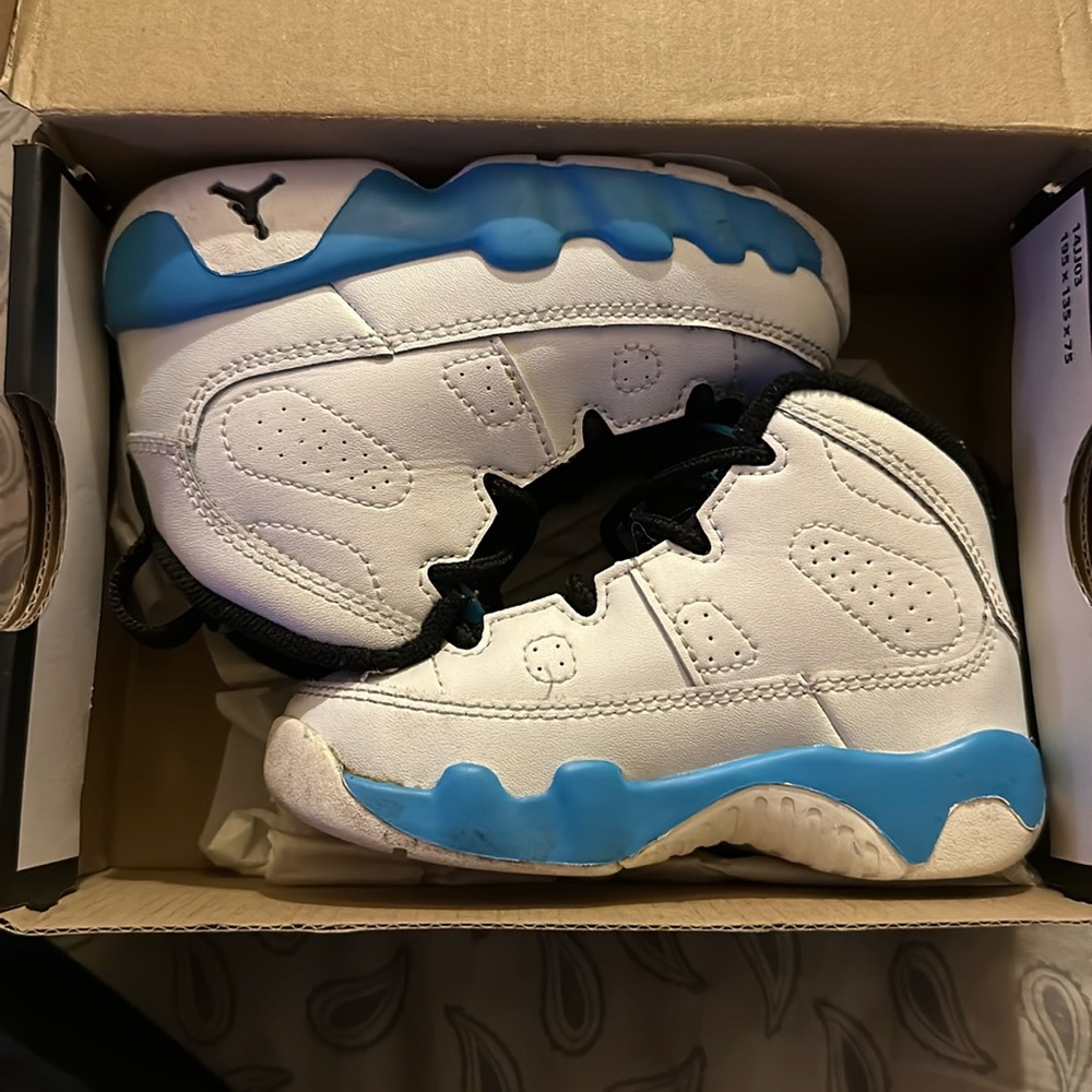 Jordan White and Blue Sneakers High-Top Design